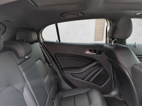 Used 2019 Mercedes-Benz GLA 250 image 21