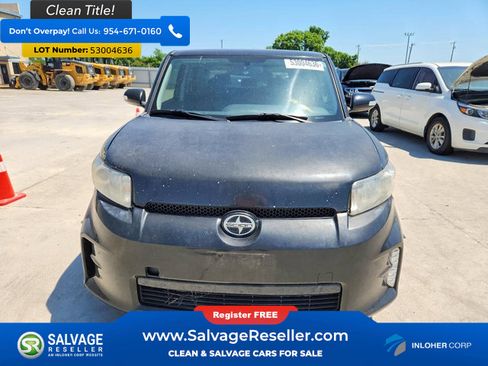 Used 2013 Scion xB FWD image 7