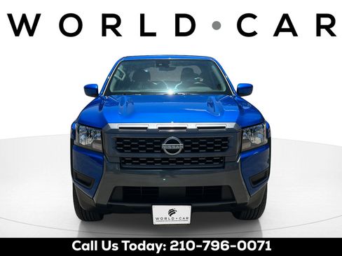 Used 2025 Nissan Frontier SV RWD image 2