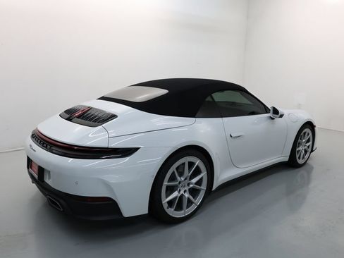 Used 2025 Porsche 911 Carrera RWD image 57