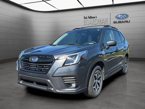 Used 2024 Subaru Forester Premium AWD/4WD image 11
