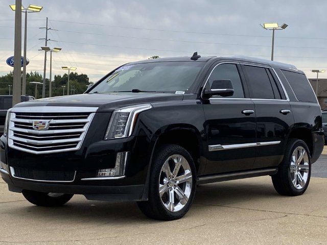 Used 2016 Cadillac Escalade Platinum AWD/4WD image 6