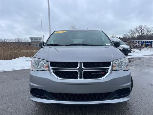 Used 2016 Dodge Grand Caravan SE w/ Quick Order Package 29E SE image 10