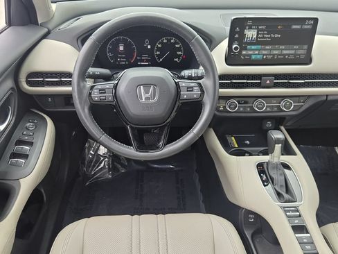Certified 2024 Honda HR-V EX-L image 12