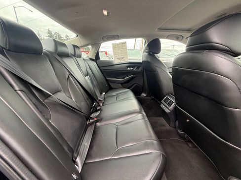 Used 2024 Honda Accord Touring image 8