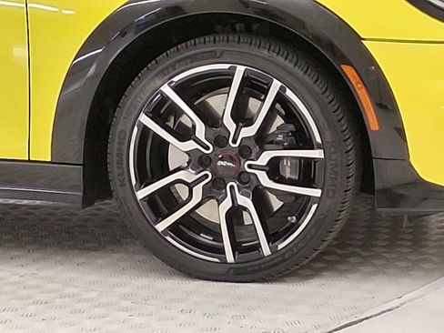 Certified 2025 MINI Cooper S image 10