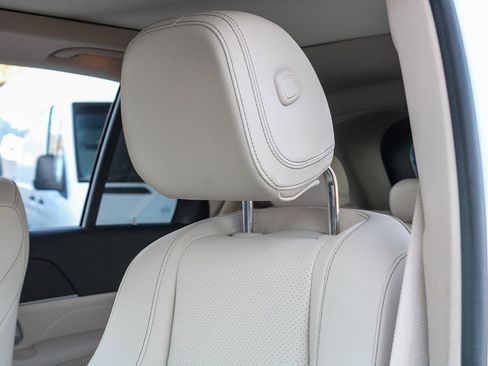 Certified 2025 Mercedes-Benz GLE 350 4MATIC image 22