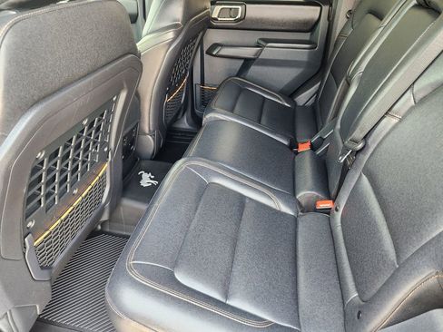 Used 2024 Ford Bronco Badlands AWD/4WD image 30