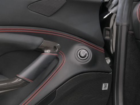 Used 2022 Ferrari F8 Tributo RWD image 52