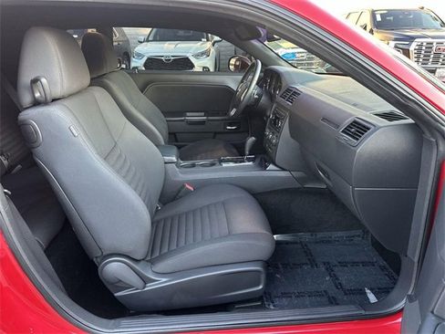 Used 2013 Dodge Challenger R/T w/ Electronics Convenience Group image 25
