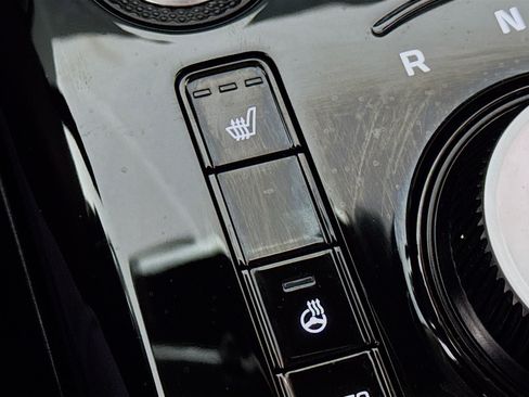 Used 2024 Kia Niro Wind w/ Wind Preserve Package image 4