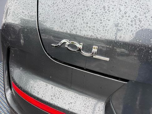 Used 2020 Kia Soul GT-Line Turbo FWD image 10