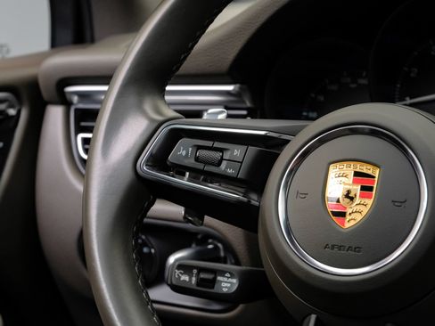 Used 2023 Porsche Macan Turbo AWD/4WD image 21