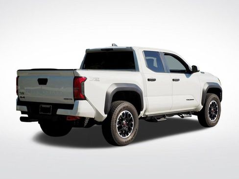 Used 2024 Toyota Tacoma TRD Off-Road AWD/4WD image 61