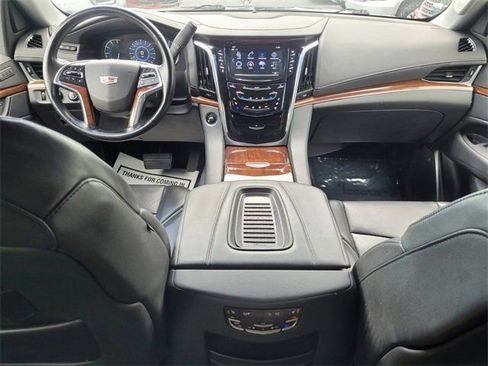 Used 2019 Cadillac Escalade Premium Luxury image 15