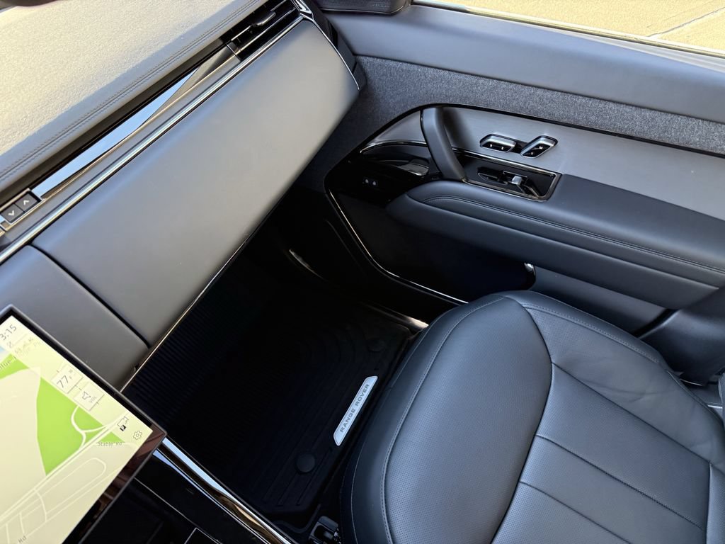 New 2025 Land Rover Range Rover Sport SE AWD/4WD image 25