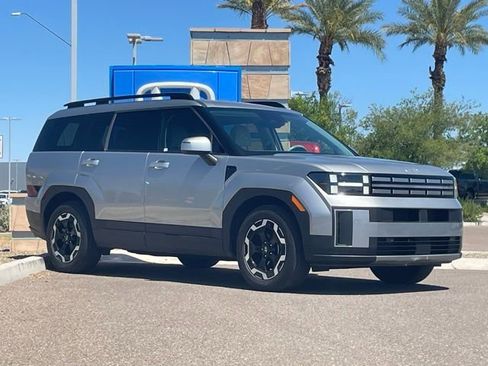 Used 2024 Hyundai Santa Fe SEL image 3