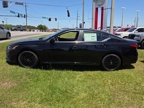 New 2026 Nissan Altima 2.5 SV FWD image 4