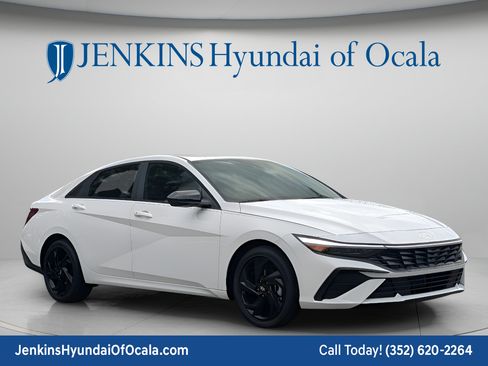 New 2026 Hyundai Elantra SEL Sport FWD image 11