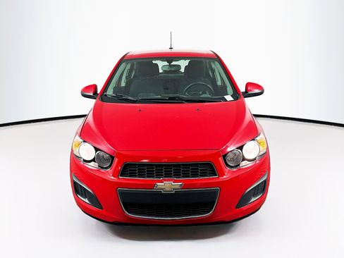 Used 2015 Chevrolet Sonic LT image 2