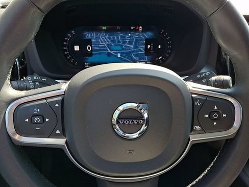 Certified 2023 Volvo XC60 B5 Core w/ Climate Package AWD/4WD image 22