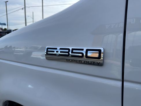 Used 2024 Ford E-350 and Econoline 350 Super Duty w/ Power Windows & Locks Group RWD image 9