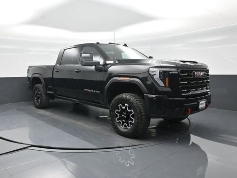 Used 2025 GMC Sierra 2500 AT4X image 7