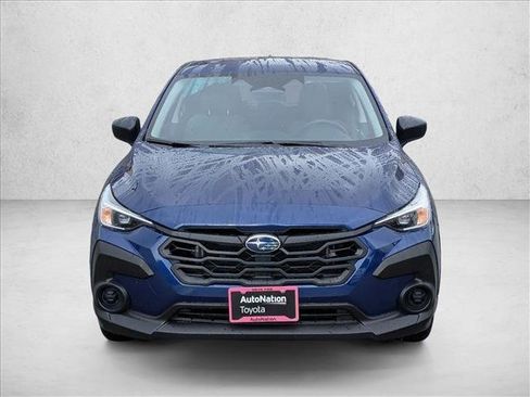 Used 2025 Subaru Crosstrek 2.0i image 2