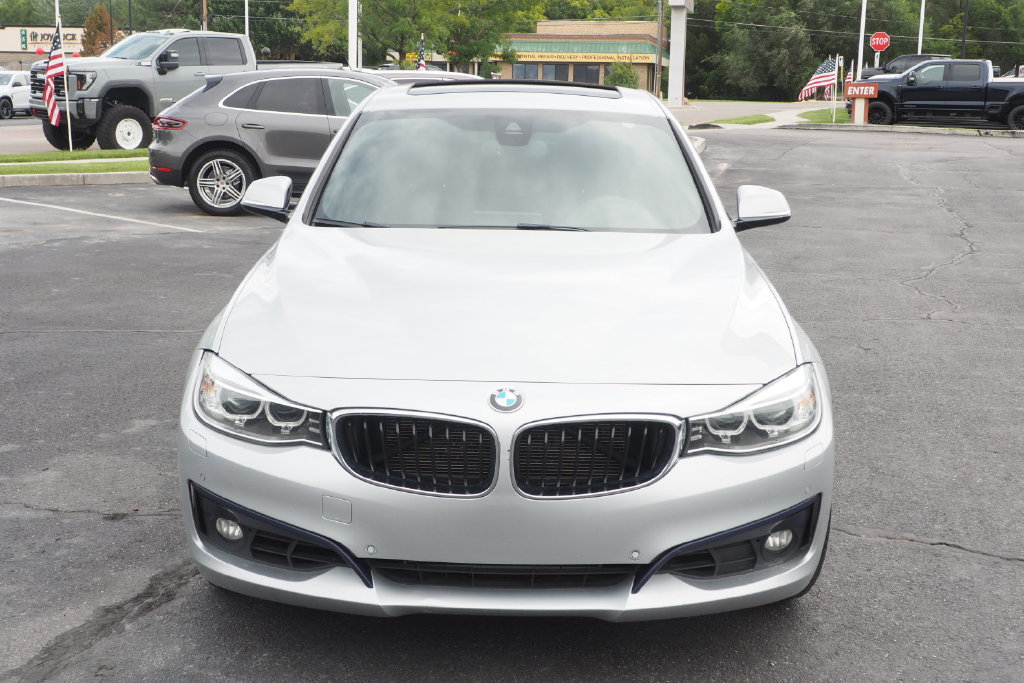 Used 2016 BMW 328i Gran Turismo xDrive AWD/4WD image 2