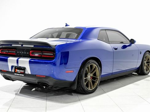 Used 2019 Dodge Challenger SRT Hellcat Redeye image 4