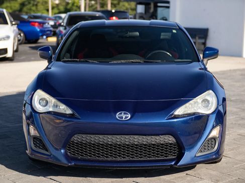 Used 2013 Scion FR-S RWD image 4