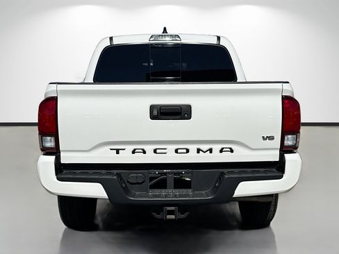 Used 2022 Toyota Tacoma SR5 image 4
