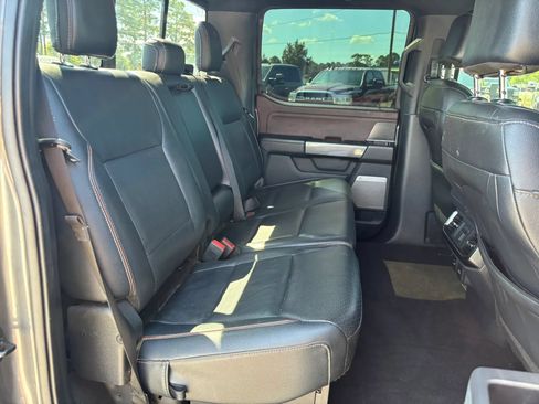 Used 2021 Ford F150 Lariat w/ Equipment Group 502A High AWD/4WD image 17