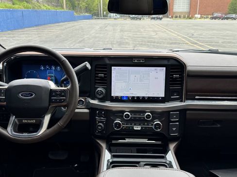 Used 2025 Ford F250 King Ranch w/ Chrome Package AWD/4WD image 57