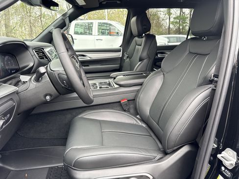 New 2026 Jeep Grand Wagoneer 4WD w/ Premium Group I image 14