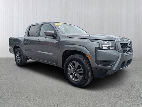 Used 2025 Nissan Frontier SV RWD image 1