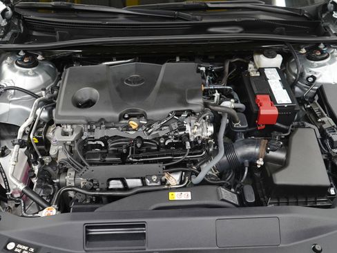 Used 2022 Toyota Camry SE image 30