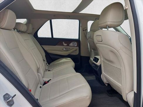 Certified 2020 Mercedes-Benz GLE 450 4MATIC image 11
