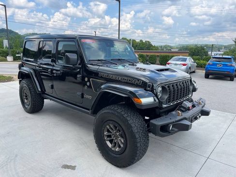 Used 2024 Jeep Wrangler Unlimited Rubicon 392 AWD/4WD image 32