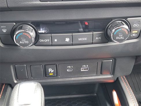 Used 2024 Nissan Frontier PRO-4X w/ Technology Package image 20