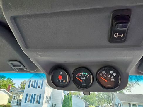 Used 2015 Ford F650 2WD Regular Cab Super Duty image 11