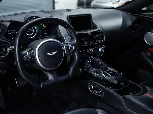 Used 2019 Aston Martin V8 Vantage Coupe RWD image 44