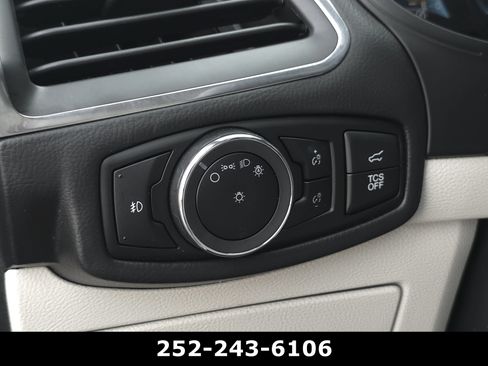 Used 2024 Ford Edge Titanium AWD/4WD image 23