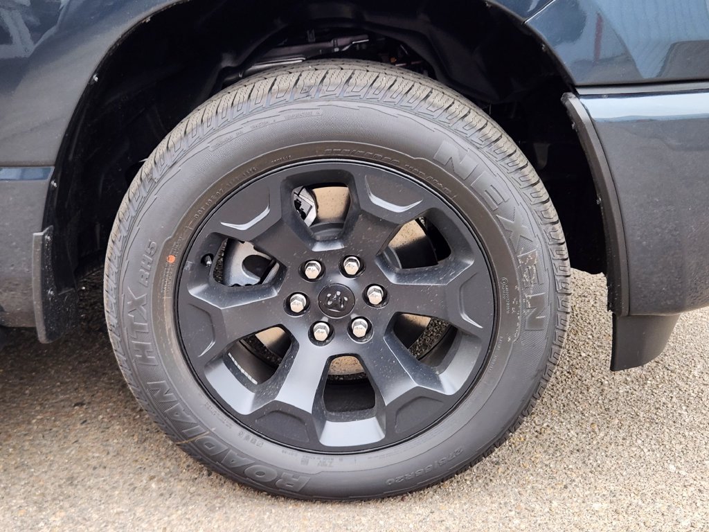 New 2027 RAM 1500 Express AWD/4WD image 15