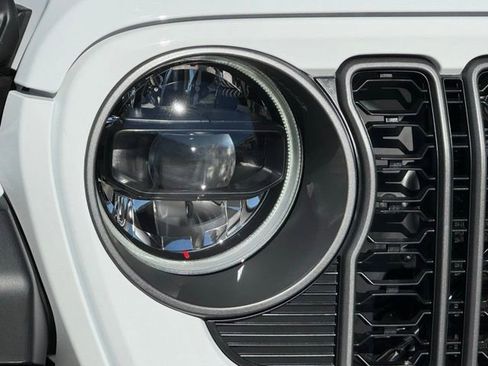 New 2026 Jeep Gladiator Mojave image 6