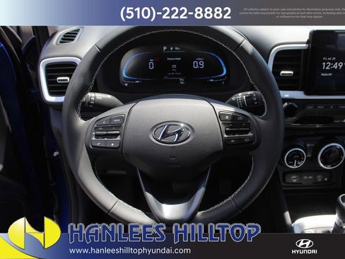 New 2025 Hyundai Venue Limited image 16
