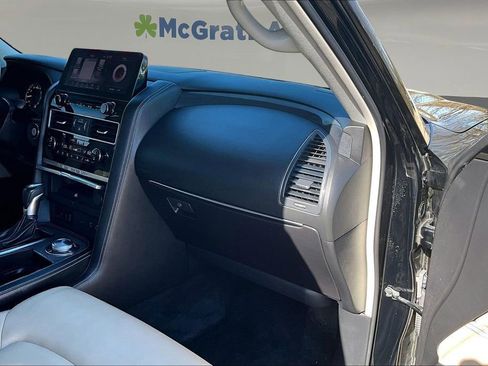 Used 2022 Nissan Armada SV w/ SV Appearance Package image 25
