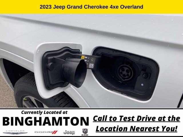 New 2023 Jeep Grand Cherokee Overland AWD/4WD image 30