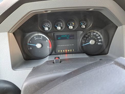 Used 2014 Ford F250 XLT image 11