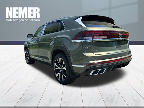 New 2026 Volkswagen Atlas Cross Sport SEL Premium R-Line AWD/4WD image 2